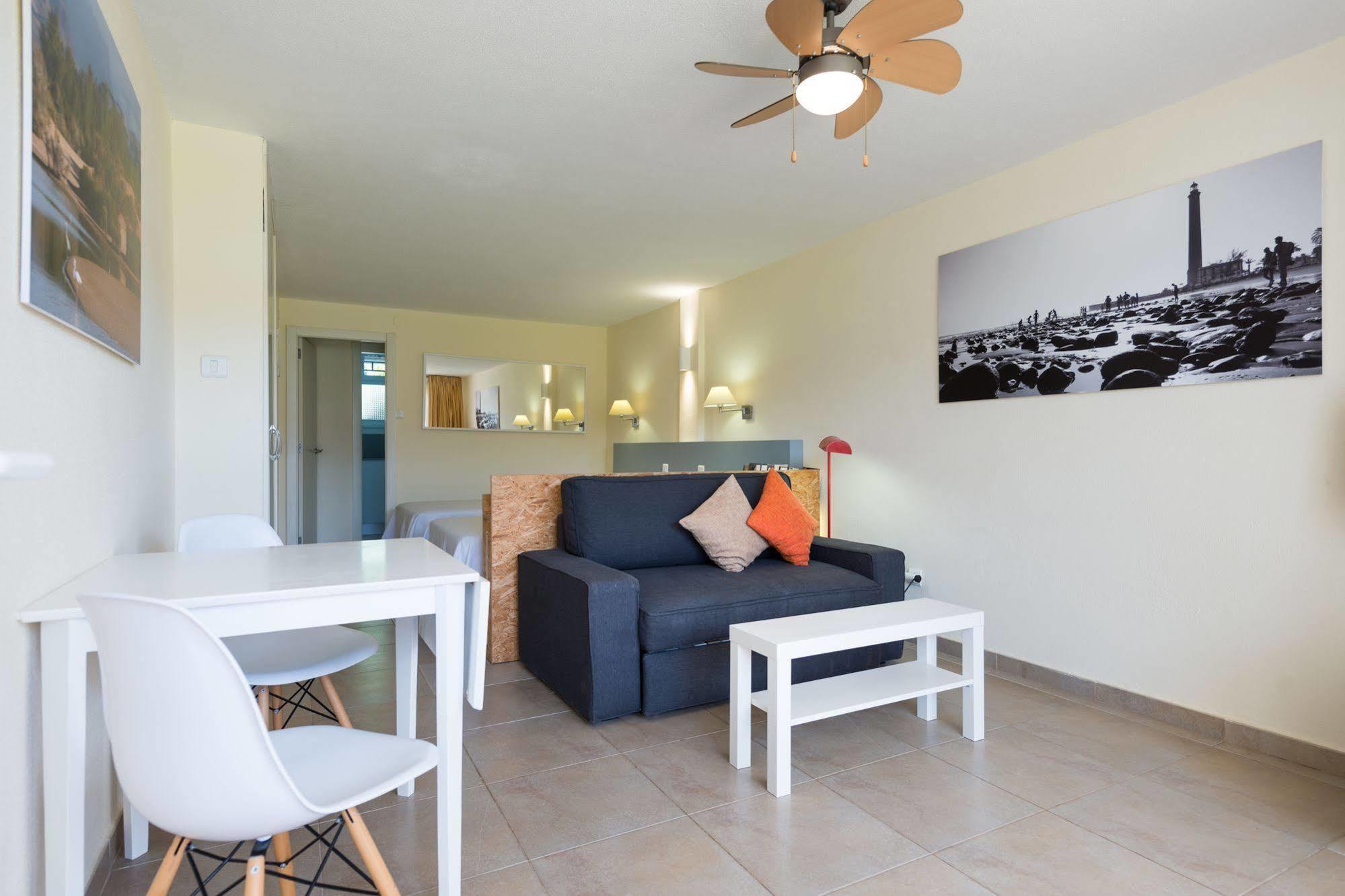 Apartamentos El Capricho Маспаломас Екстериор снимка